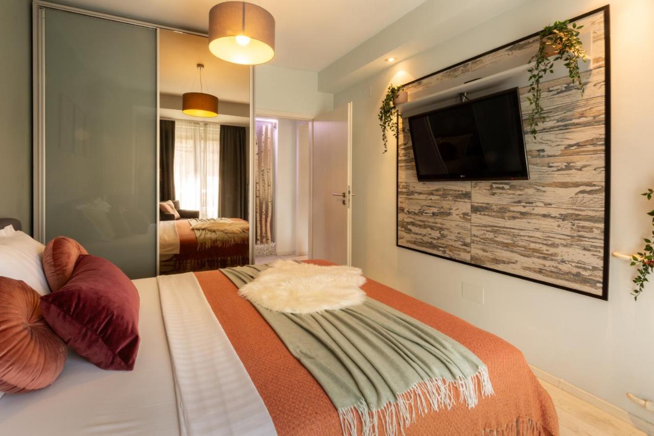 Modern 1Br Apt In The Old Town: The Perfect Choice Бухарест Екстер'єр фото