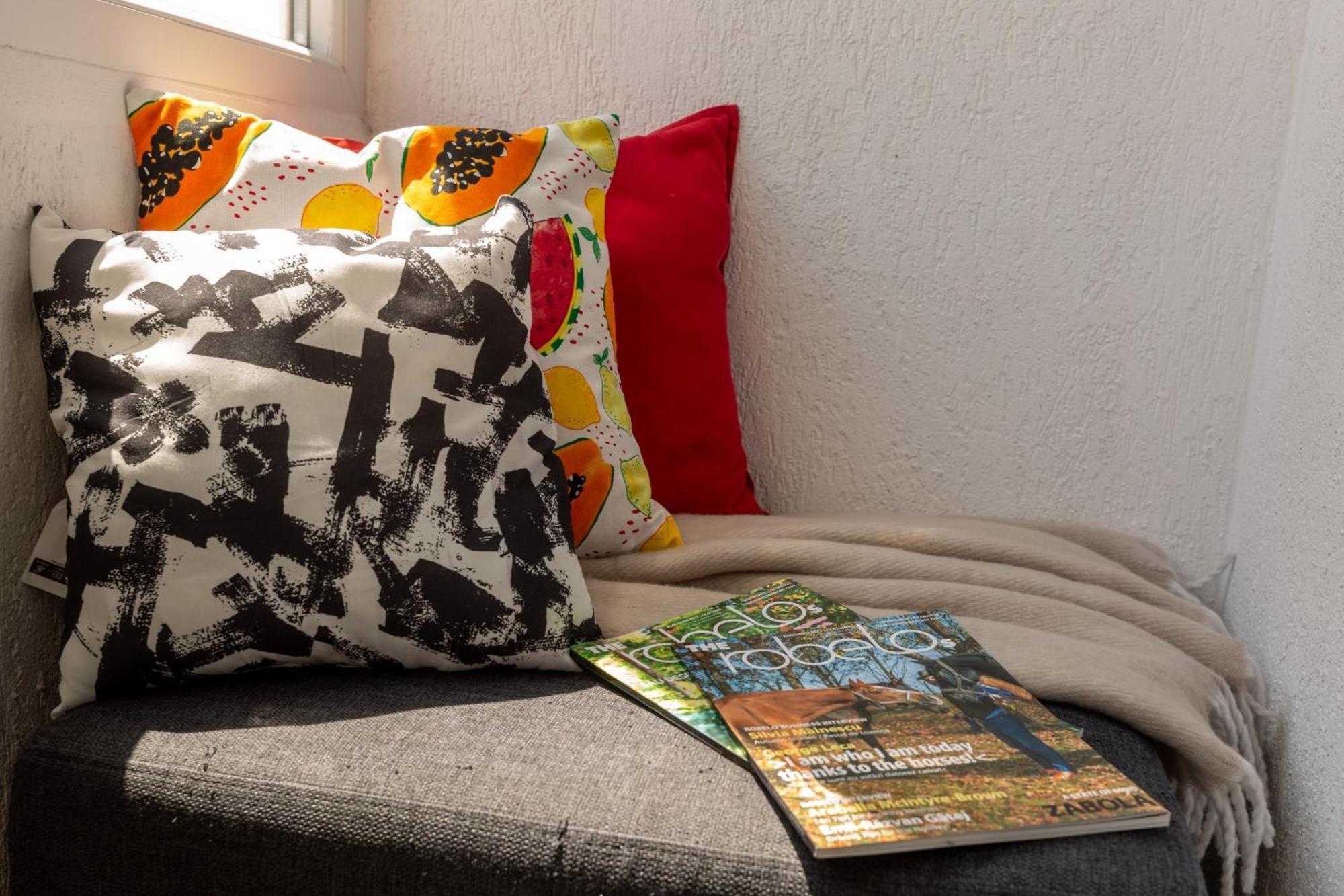 Modern 1Br Apt In The Old Town: The Perfect Choice Бухарест Екстер'єр фото
