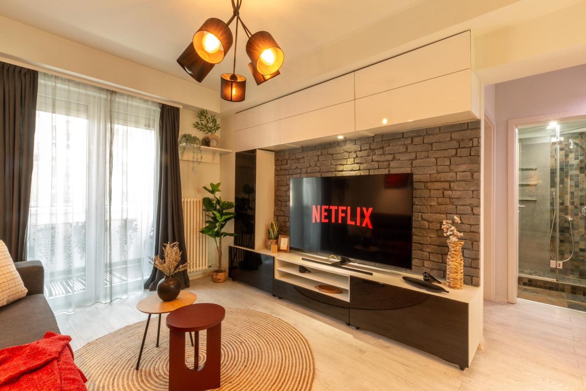 Modern 1Br Apt In The Old Town: The Perfect Choice Бухарест Екстер'єр фото